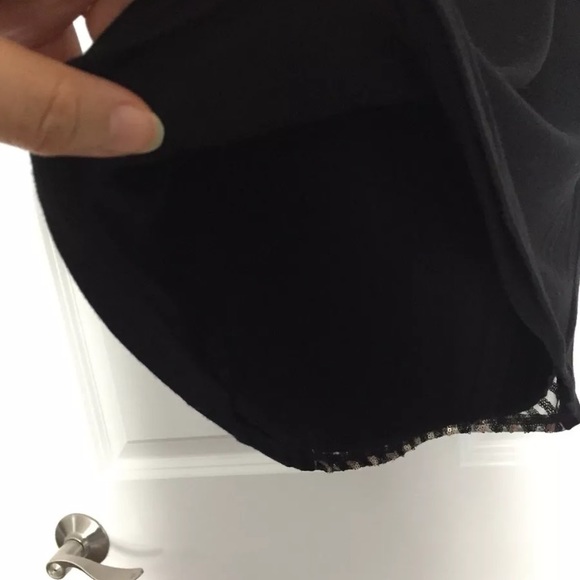 NWT Ellumination Sequined Black Gold Top M - Picture 8 of 9